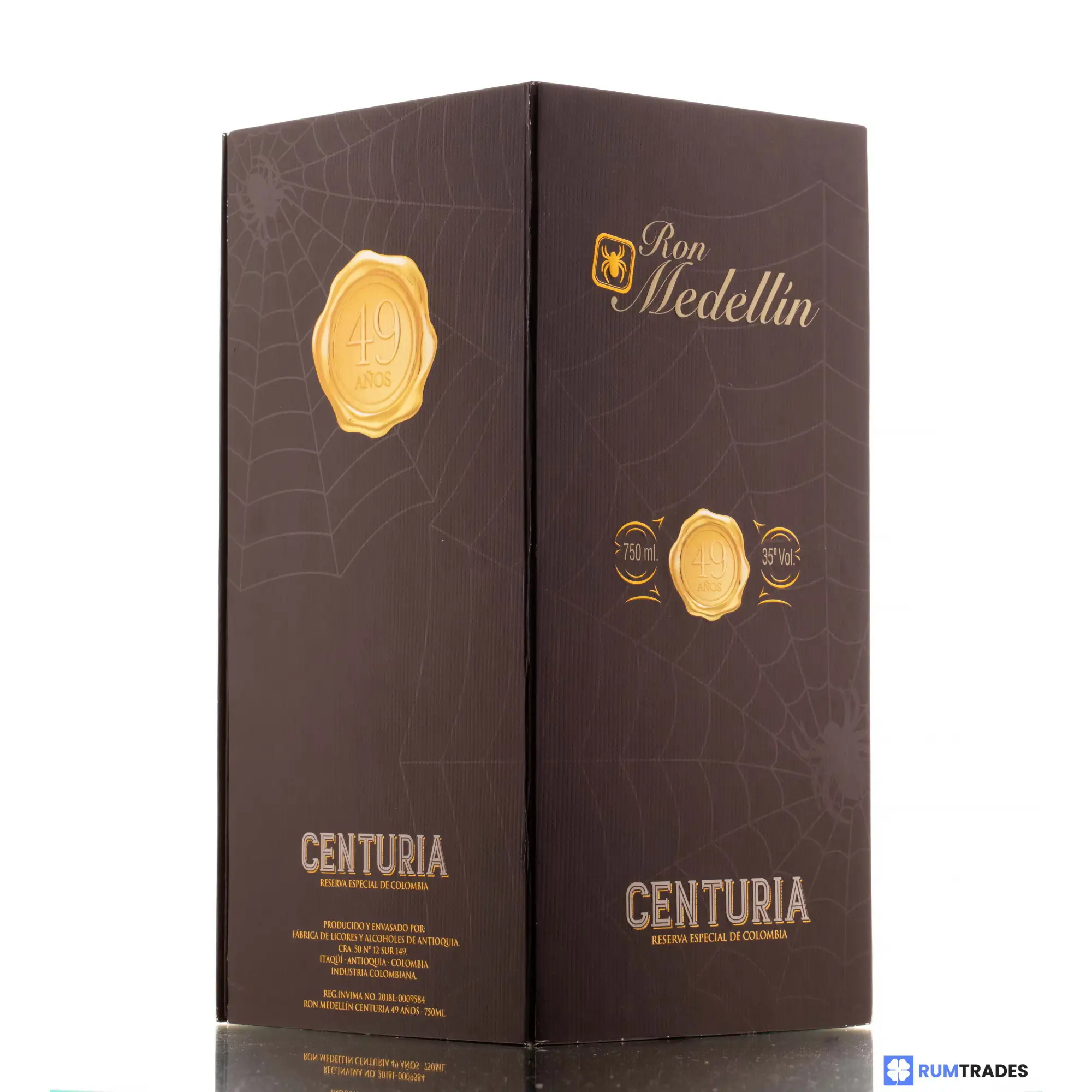 High resolution image of Licores de Antioquia Ron Medellin Centuria 1970