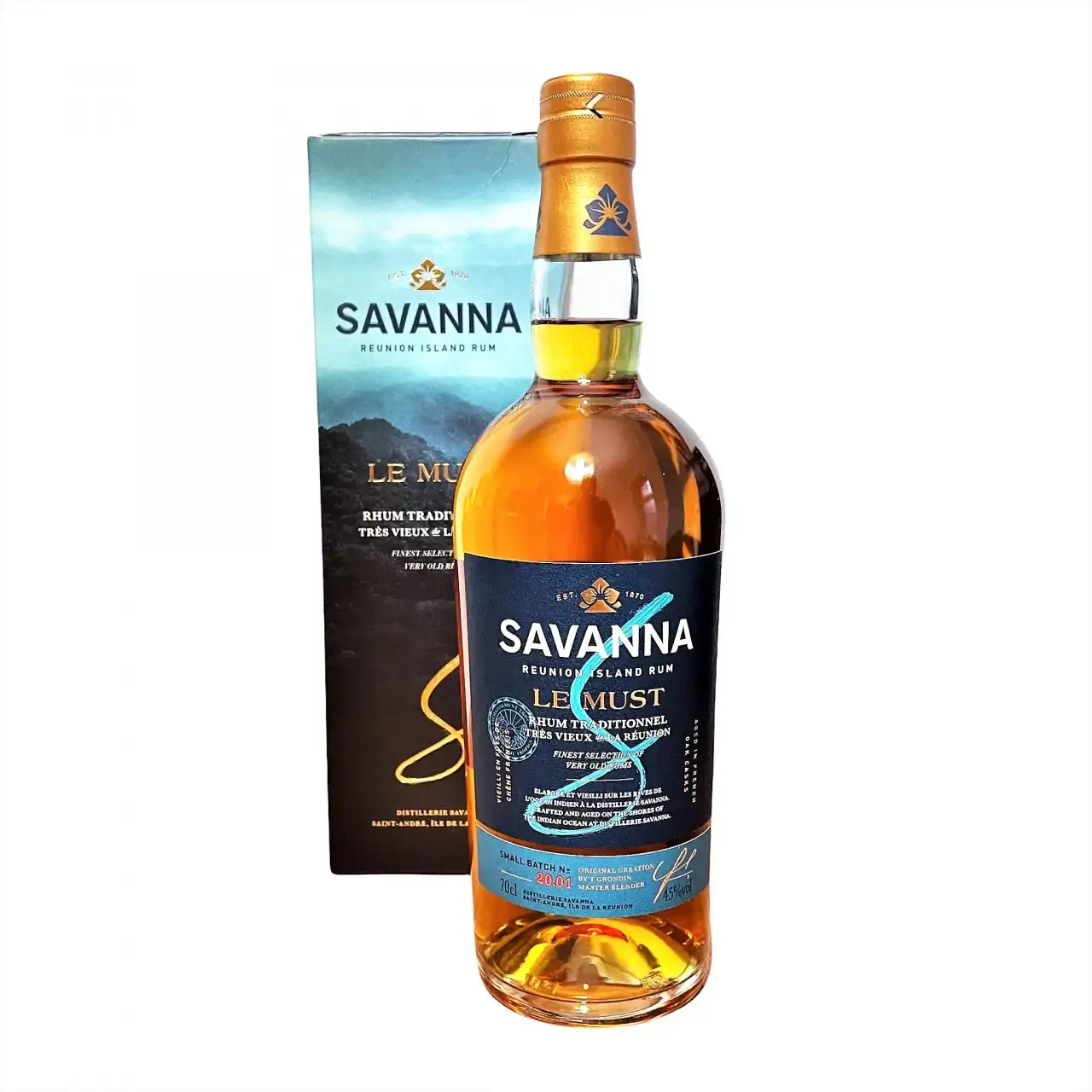 Bottle of Savanna Rhum Traditionnel Le Must