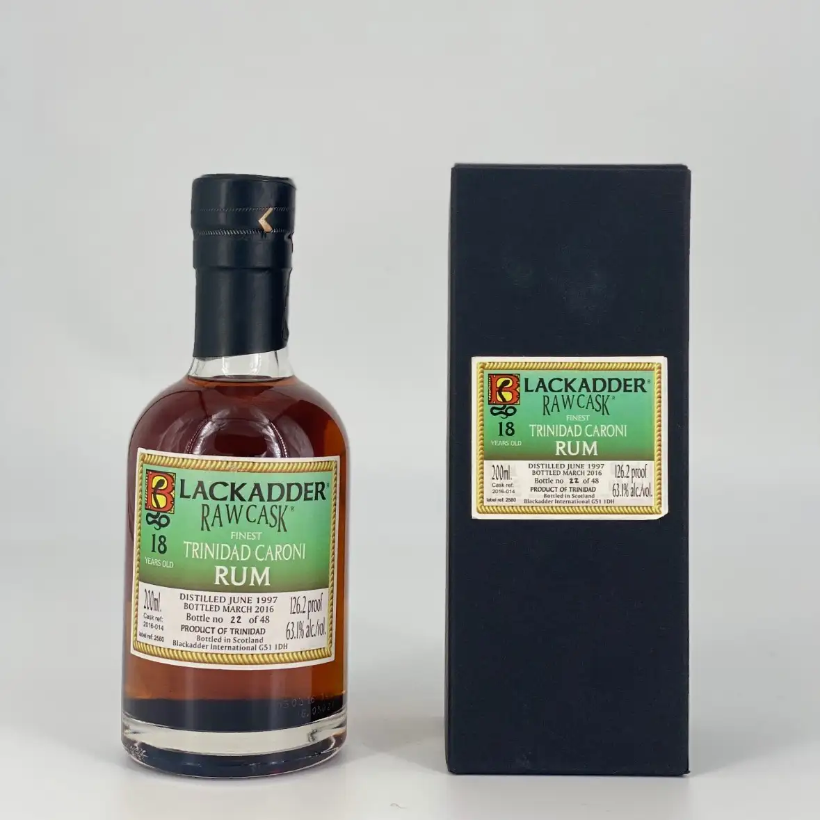 Hochauflösendes Bild von Blackadder Caroni Raw Cask Finest HTR 1997