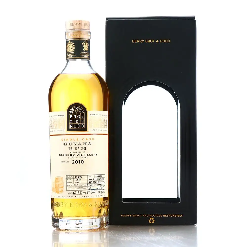 Hochauflösendes Bild von Berry Bros & Rudd Diamond Guyana Rum 2010