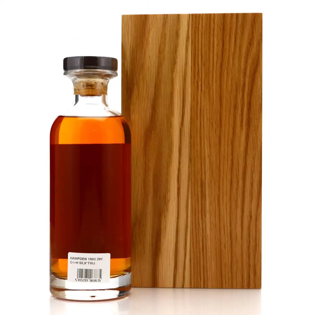 Hochauflösendes Bild von The Whisky Jury Hampden Jamaica Rum C<>H 1993