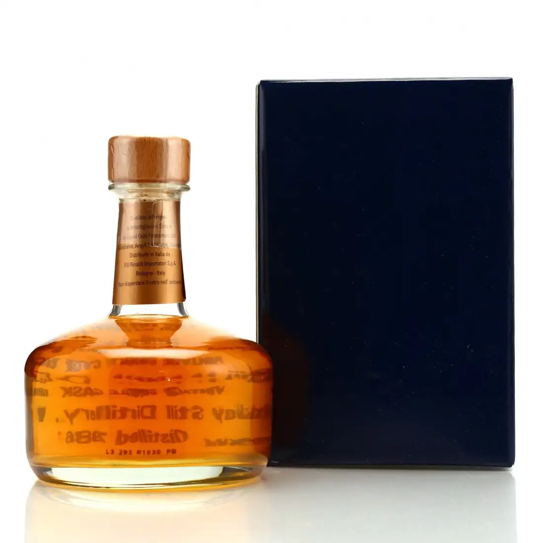 Hochauflösendes Bild von Liquid Gold Caribbean Reserve Black Rock Distillery (Rockley Still) 1986