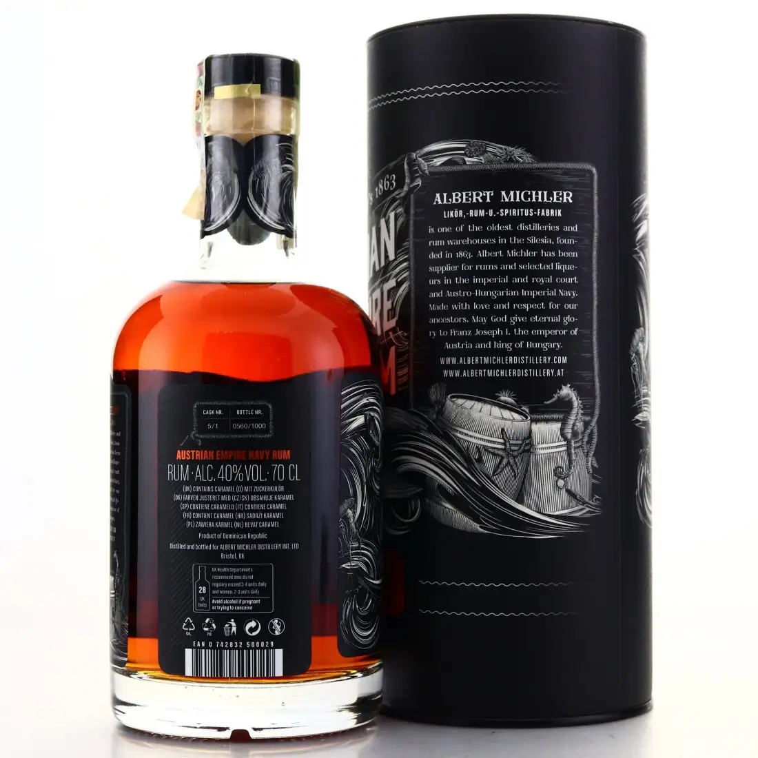 Hochauflösendes Bild von Albert Michler Distillery Oliver & Oliver Austrian Empire Navy Rum Solera 18