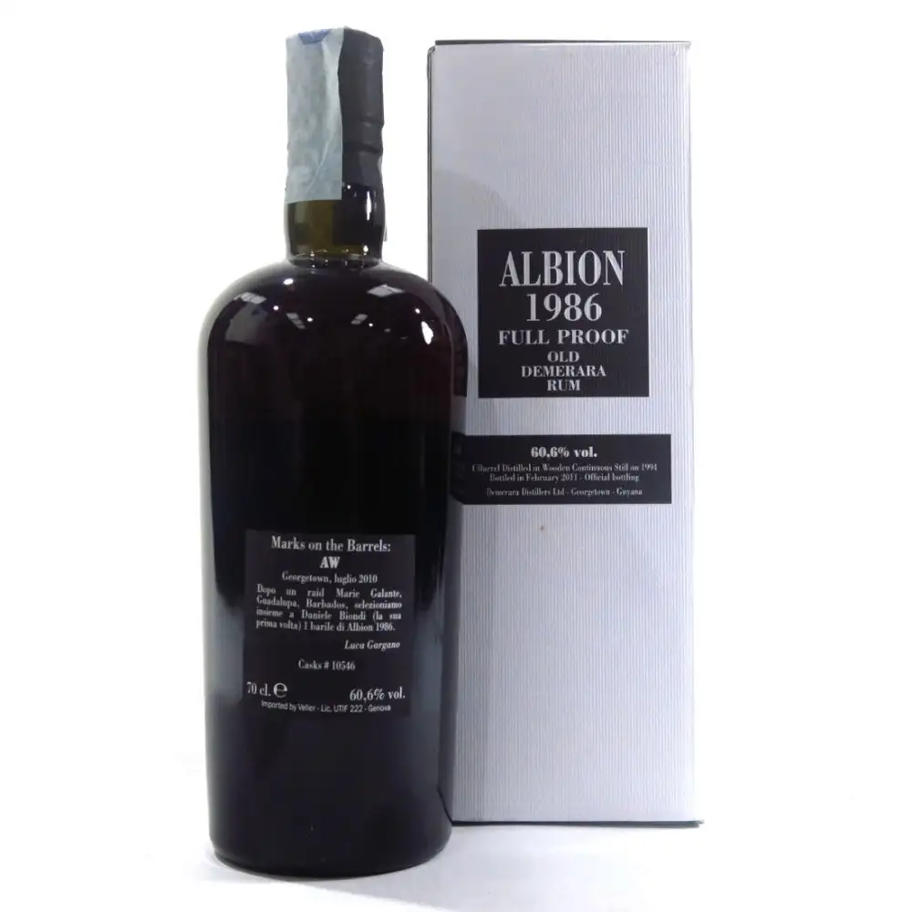 Hochauflösendes Bild von Velier Albion AW 1986