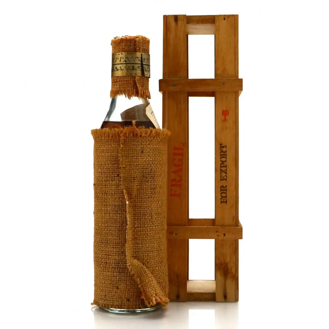 Hochauflösendes Bild von Cuba Ron S.A. Ron Cubay Pina Licor (Pineapple)