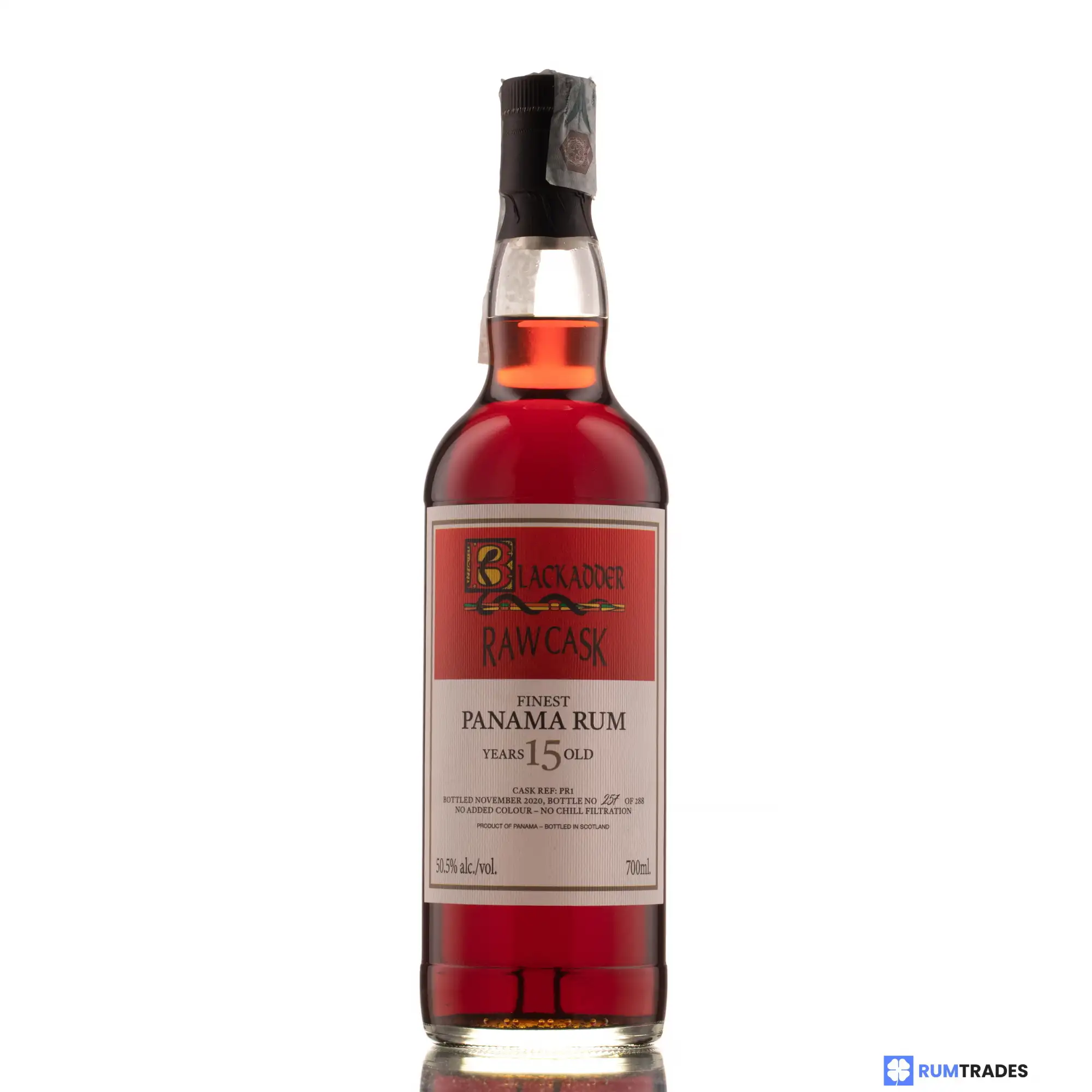 Hochauflösendes Bild von Blackadder Raw Cask Rum Finest Panama Rum 2005