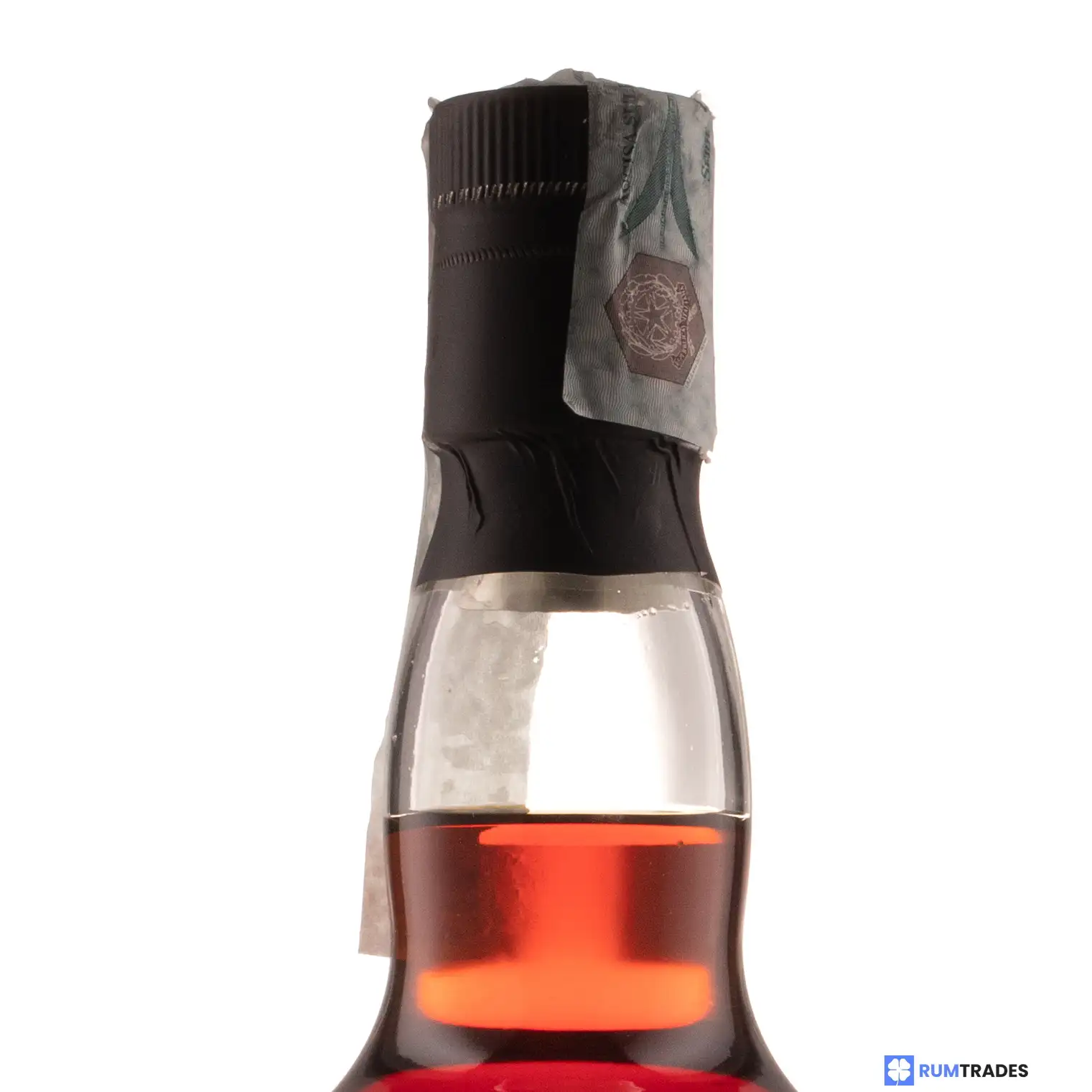 Hochauflösendes Bild von Blackadder Raw Cask Rum Finest Panama Rum 2005