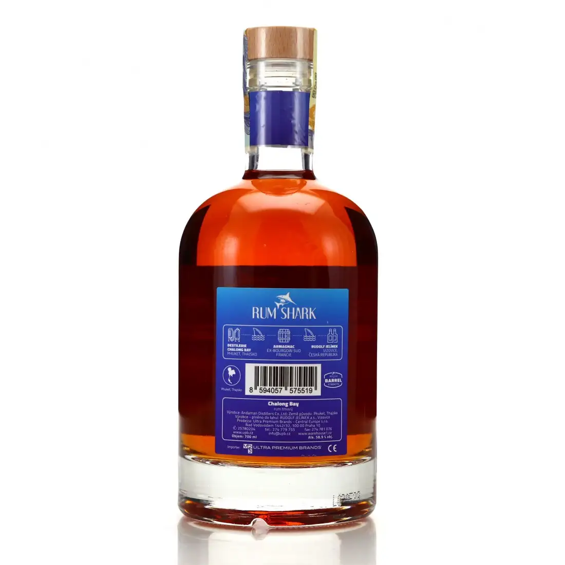 Hochauflösendes Bild von Rum Shark Chalong Bay Distillery Era of Discovery 2019