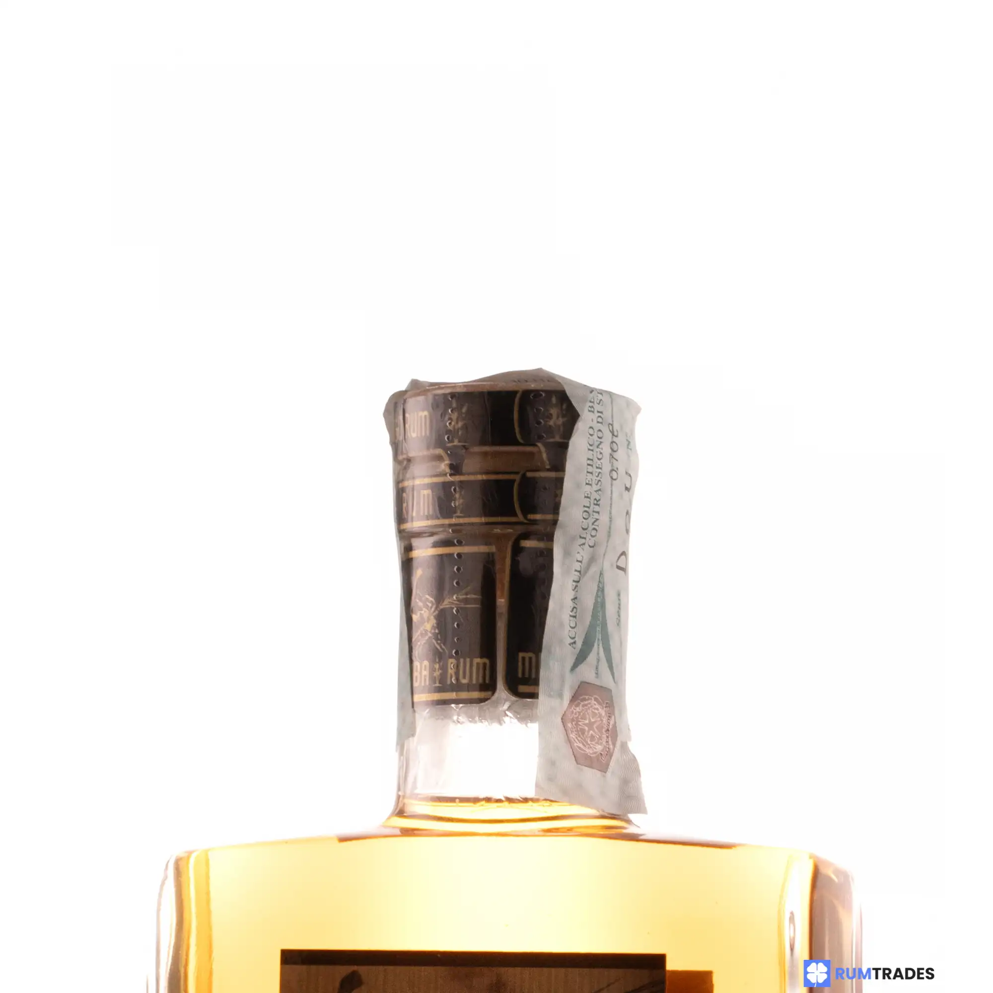 Hochauflösendes Bild von MHOBA American Oak Aged Rum 2022