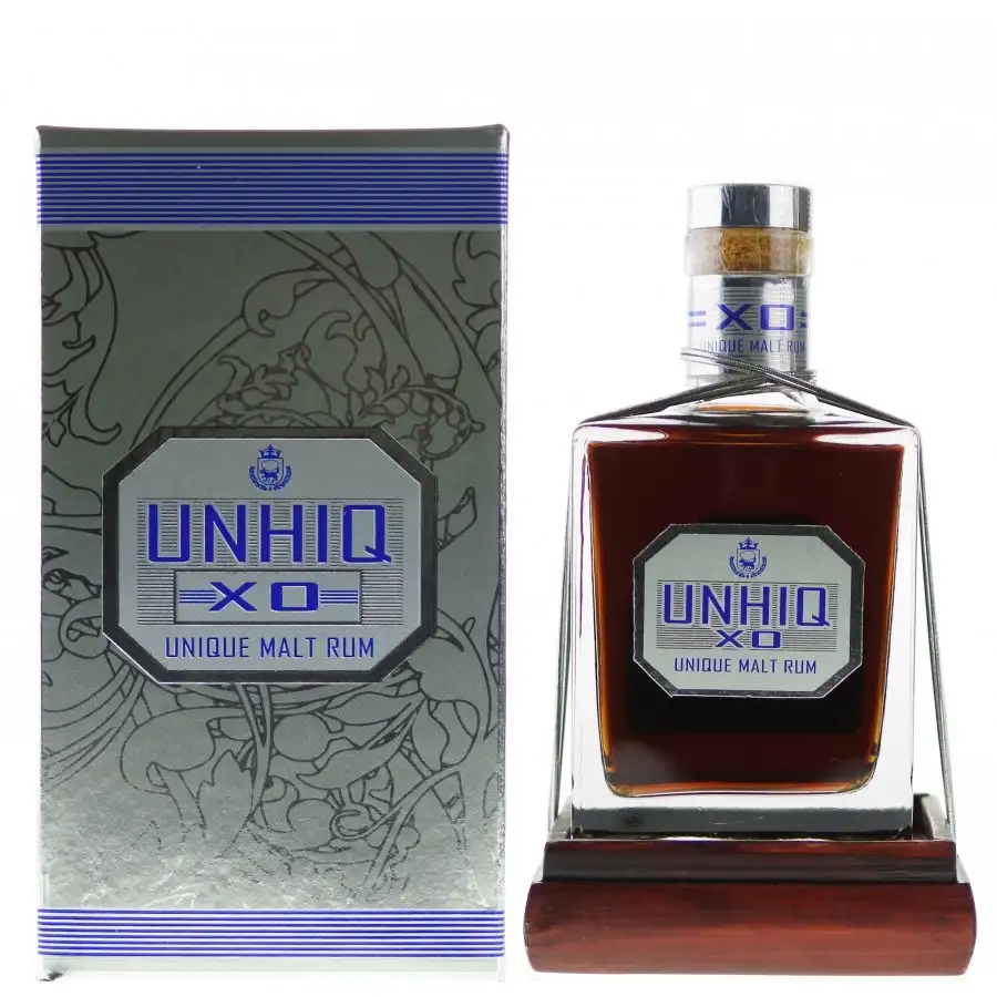Bottle of Oliver & Oliver Unhiq XO Unique Malt Rum