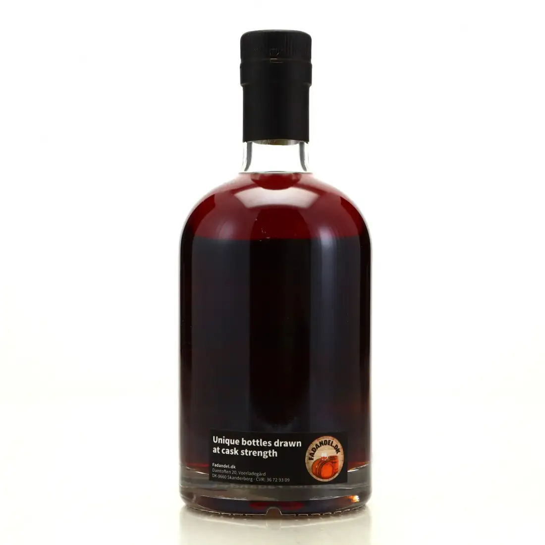 Hochauflösendes Bild von Fadandel.dk Distilled at DEMERARA Distillery in Guyana 2008