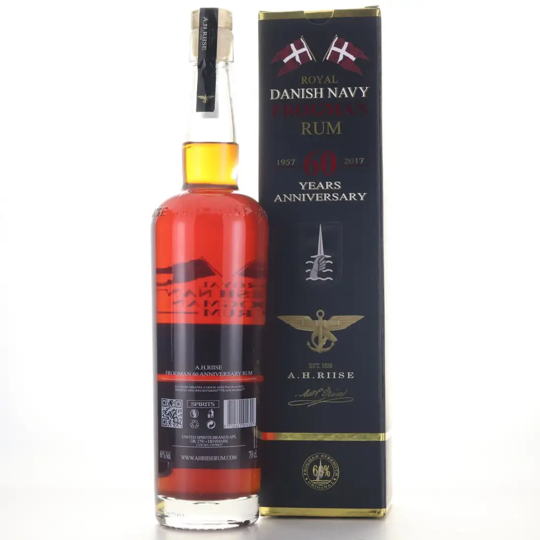 Hochauflösendes Bild von A.H. Riise Frogman Rum 60 Years Anniversary Edition 1957-2017