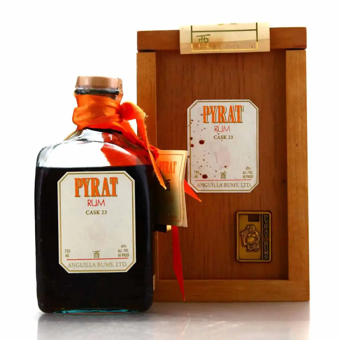 Bottle of Pyrat Single Cask