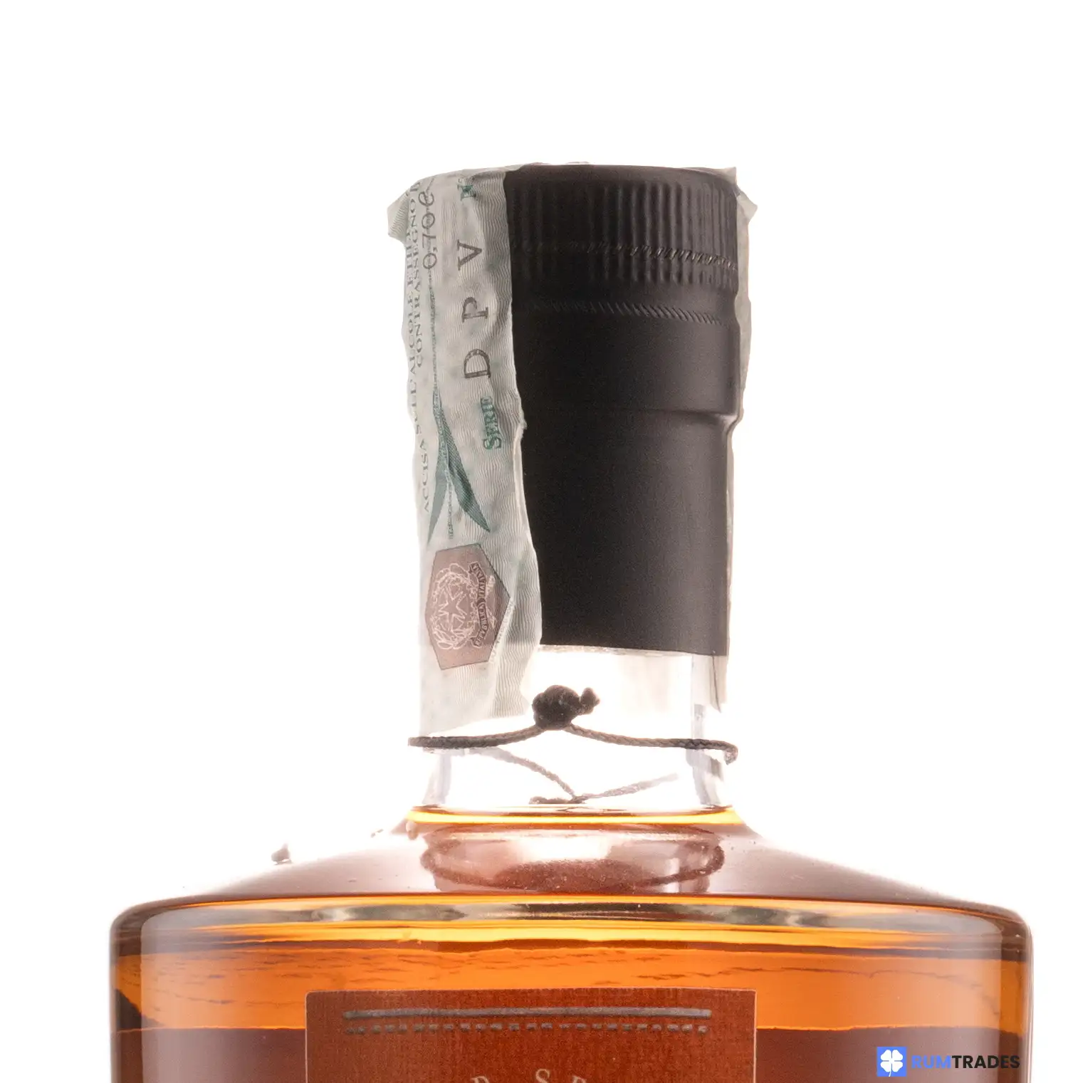 Hochauflösendes Bild von Cuspid Selections Diamond Demerara Rum (Chapter 04) 2002