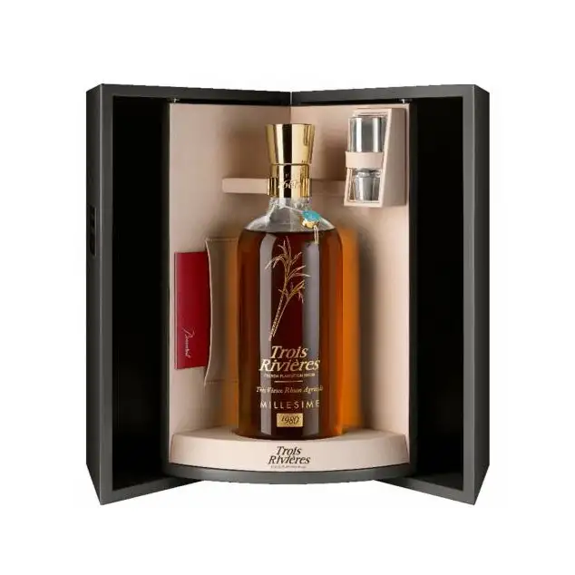 Bottle of Trois Rivières Millésime 1980