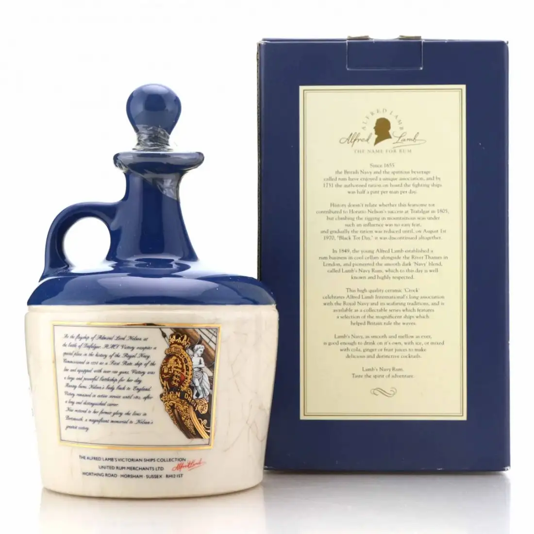 Hochauflösendes Bild von Alfred Lamb‘s Lamb‘s 100 Navy Rum HMS Victory