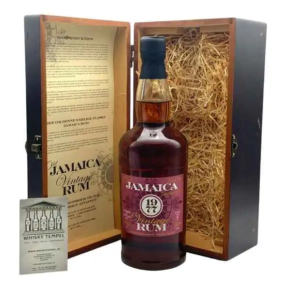 Bottle of Robert Watson Limited Old Jamaica Vintage Single Cask Rum 1977