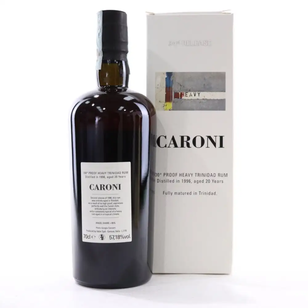 Hochauflösendes Bild von Velier Caroni 34th Release 100 Proof Heavy Trinidad Rum 1996