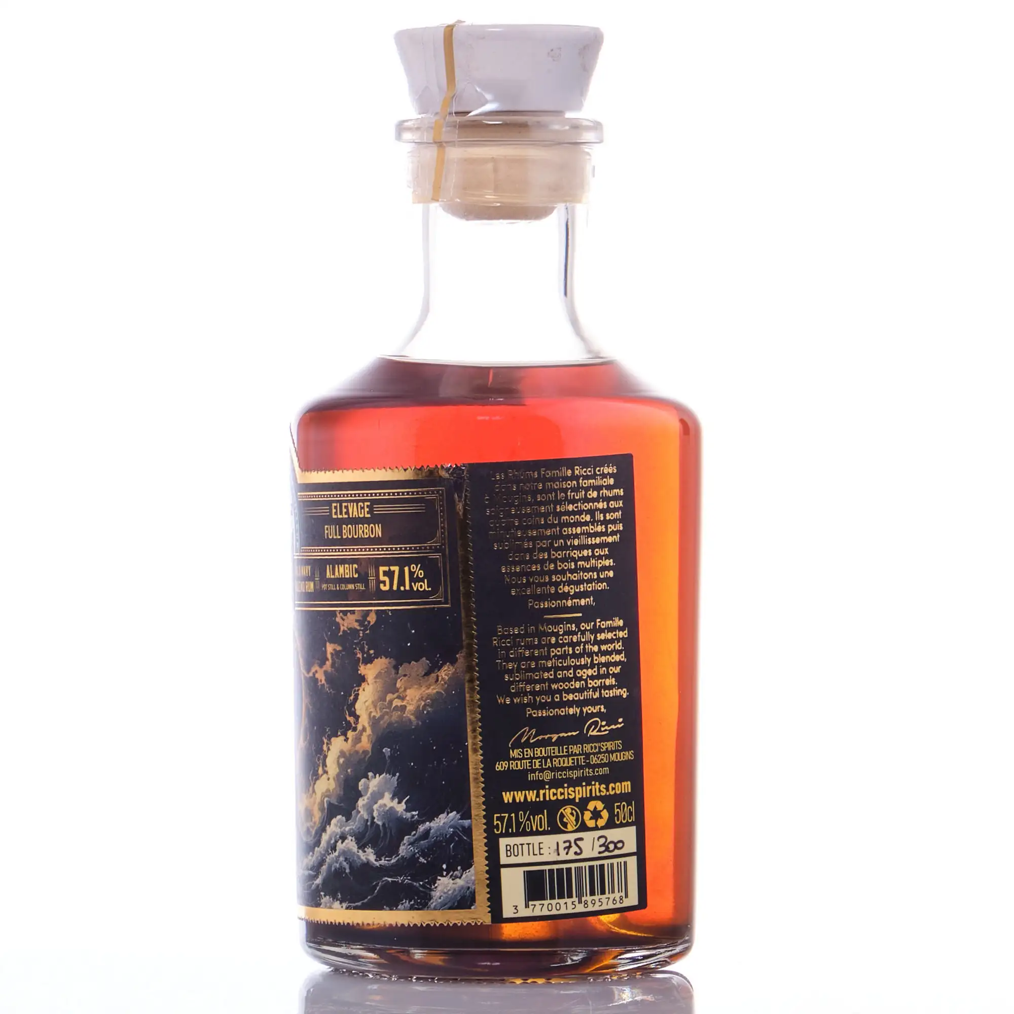 Hochauflösendes Bild von Famille Ricci Navy Blend by RumX 2025