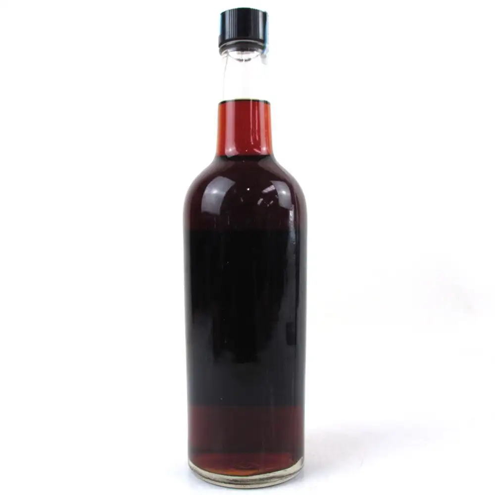 Hochauflösendes Bild von Alfred Lamb‘s Navy Rum 1970s