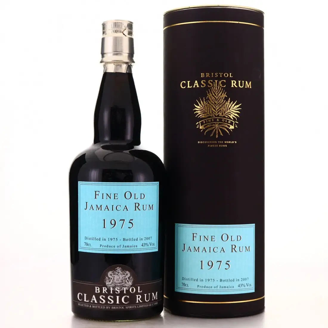 Hochauflösendes Bild von Bristol Clarendon Fine Old Jamaica Rum 1975