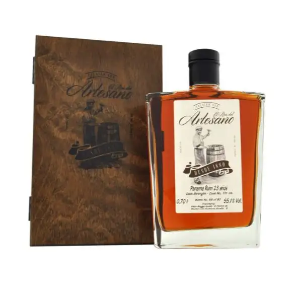 Hochauflösendes Bild von El Ron del Artesano Panama Rum 23 Años