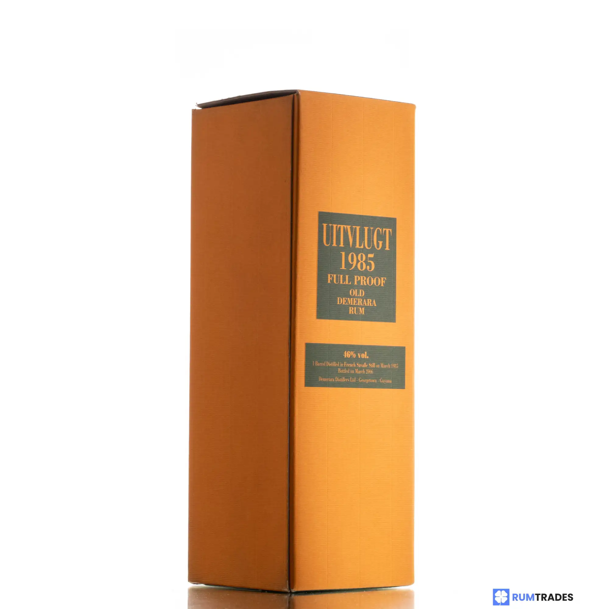 Hochauflösendes Bild von Velier Uitvlugt Old Demerara Rum ICBU 1985