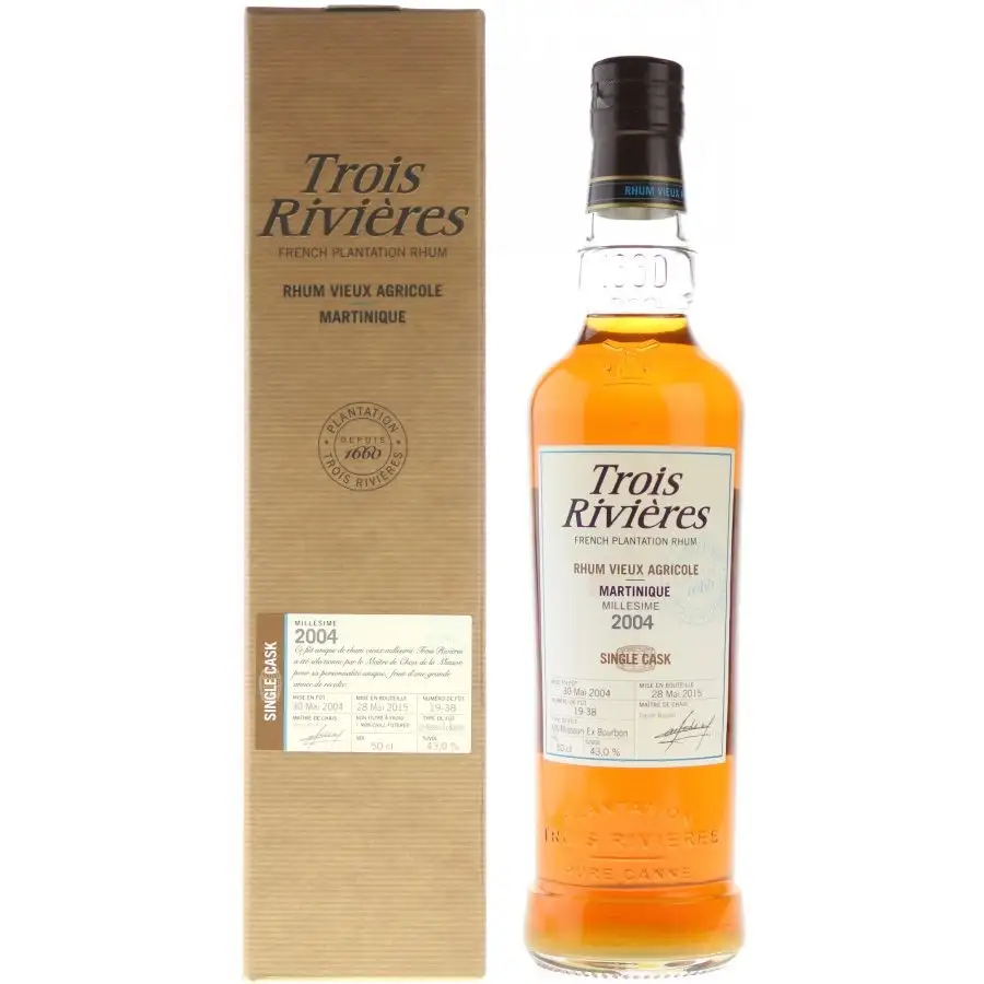 Bottle of Trois Rivières Single Cask 2004