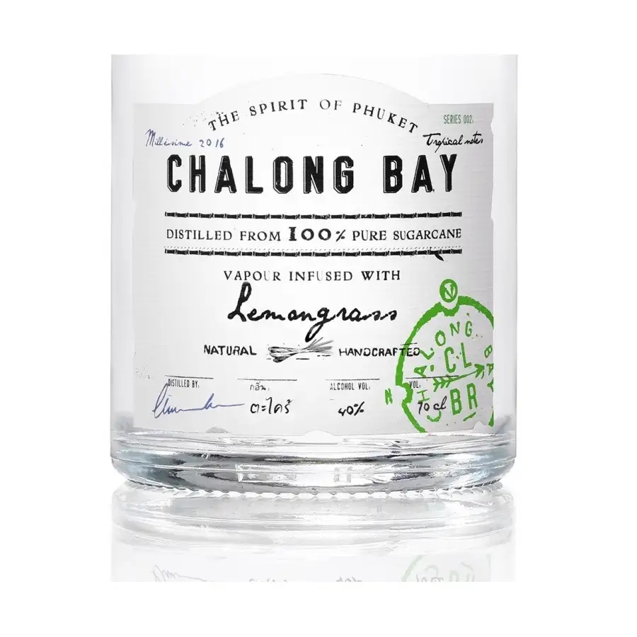 Hochauflösendes Bild von Chalong Bay Distillery The Spirit Of Phuket Lemongrass 2016