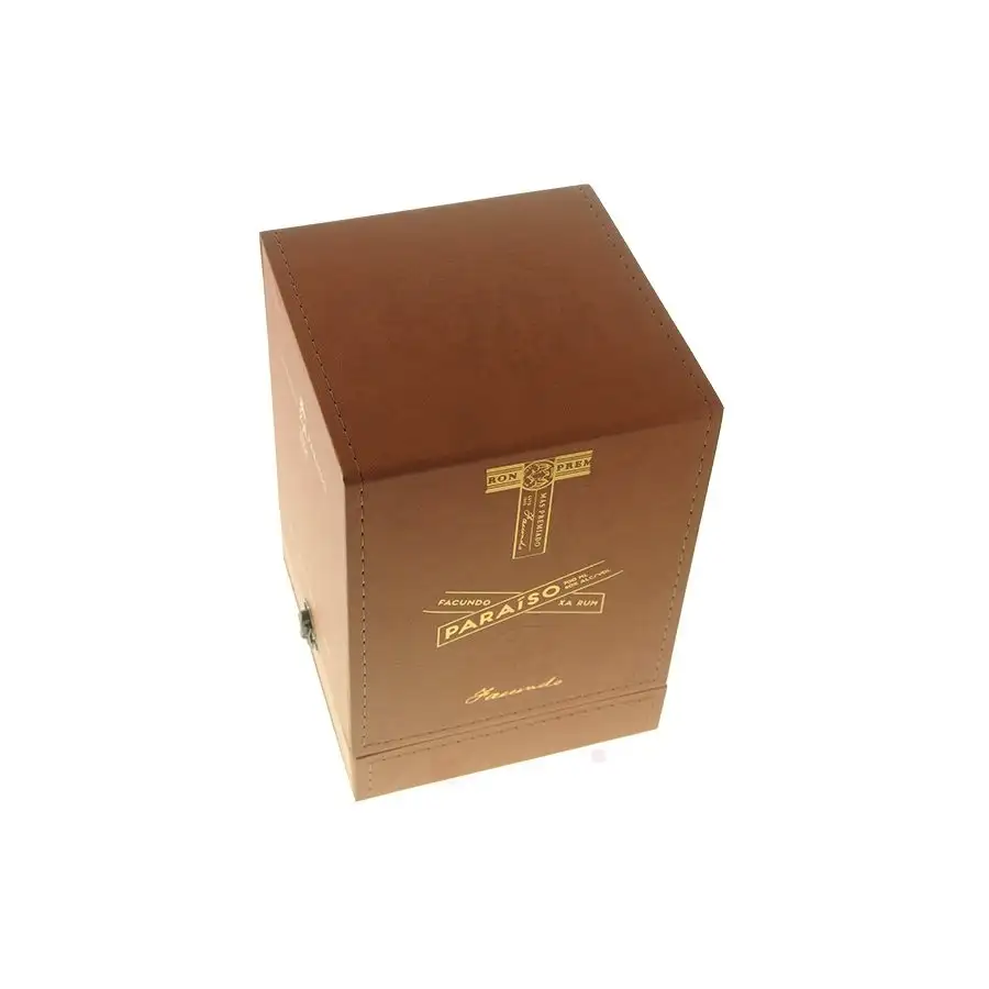 Hochauflösendes Bild von Bacardi Facundo Paraiso