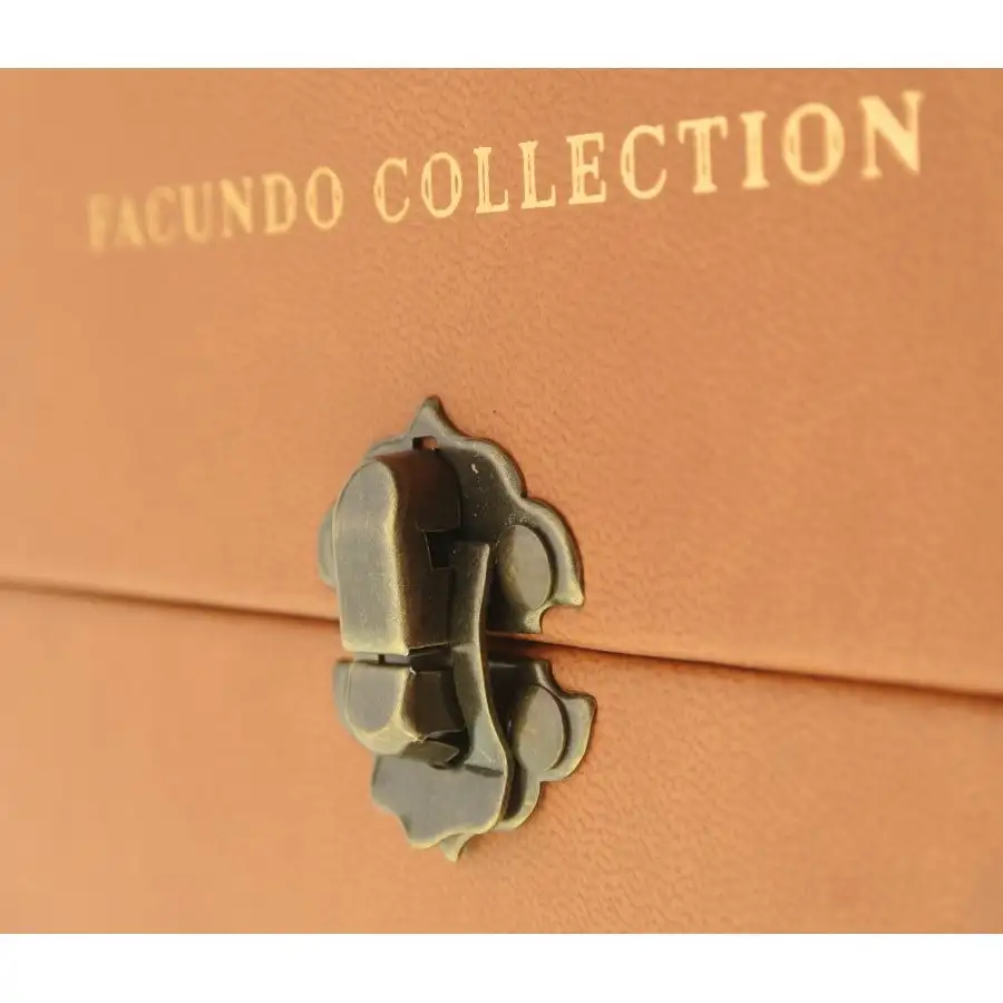 Hochauflösendes Bild von Bacardi Facundo Paraiso