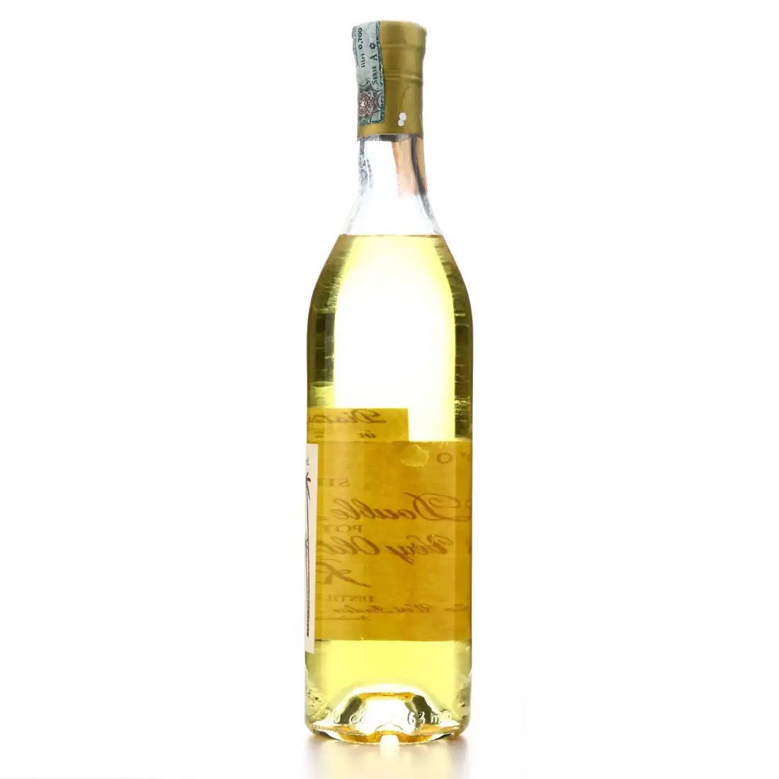 Hochauflösendes Bild von Crude Single Double Distilled Pot Still 1975