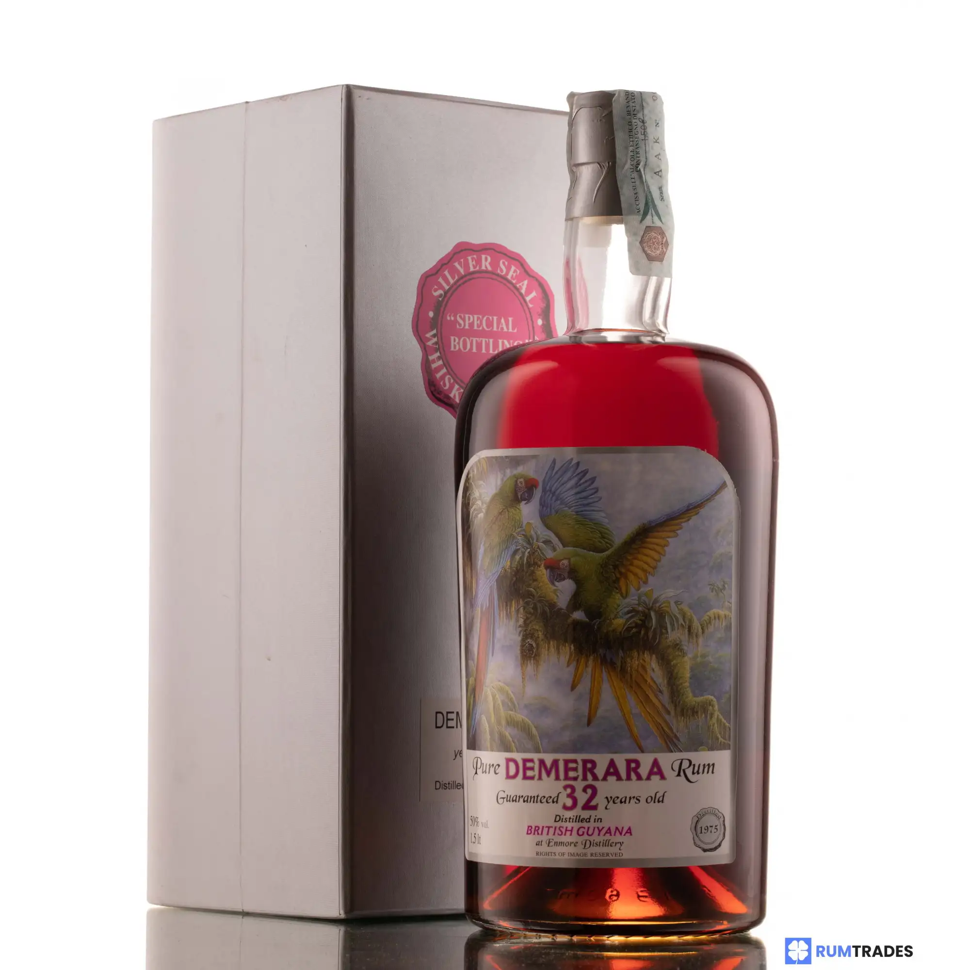 Hochauflösendes Bild von Silver Seal Enmore Demerara Rum Magnum 1975