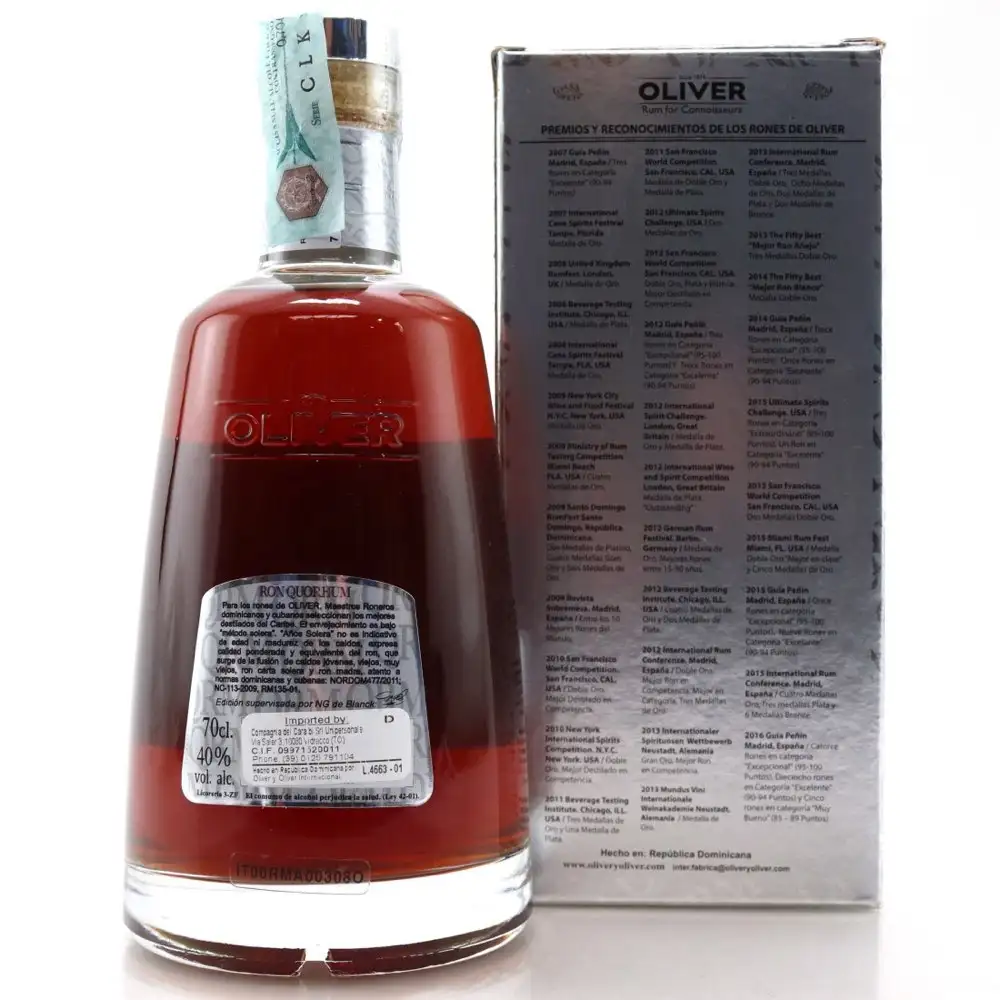 Hochauflösendes Bild von Oliver &amp; Oliver Ron Quorhum 30 Aniversario