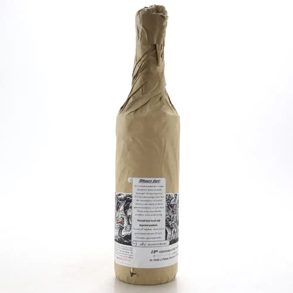Hochauflösendes Bild von Smoke & Oakum Gunpowder Rum Batch 2012