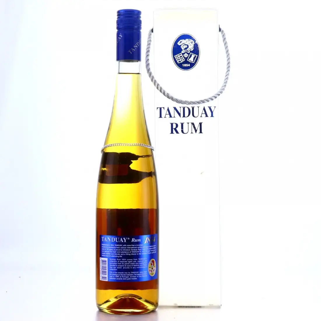 Hochauflösendes Bild von Tanduay 1854 Premium