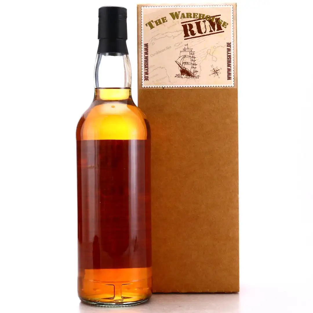 Hochauflösendes Bild von The Warehouse Rum Nicaragua 2000