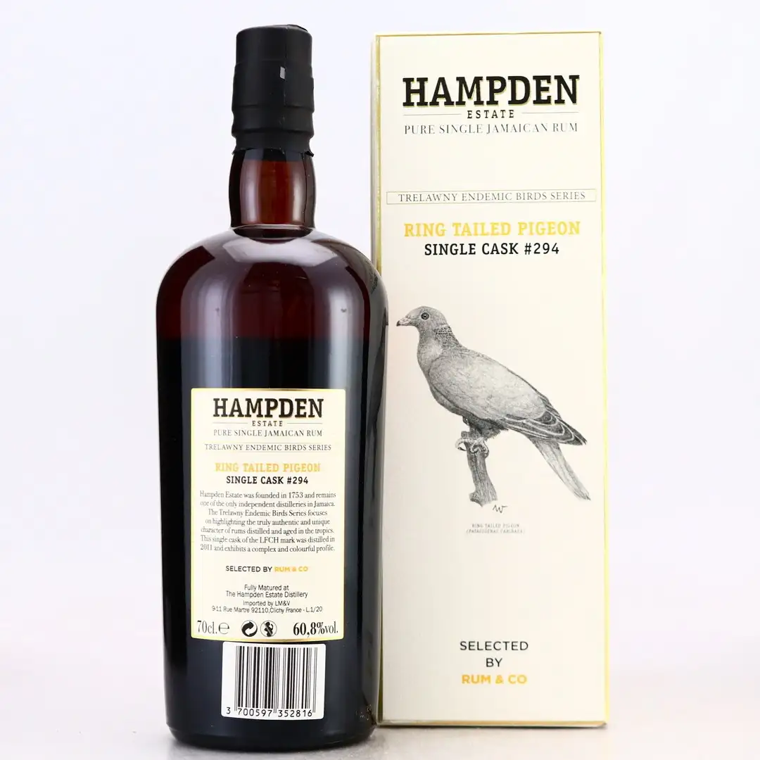 Hochauflösendes Bild von Velier Hampden Trelawny Endemic Birds (Ring Tailed Pigeon) LFCH 2011