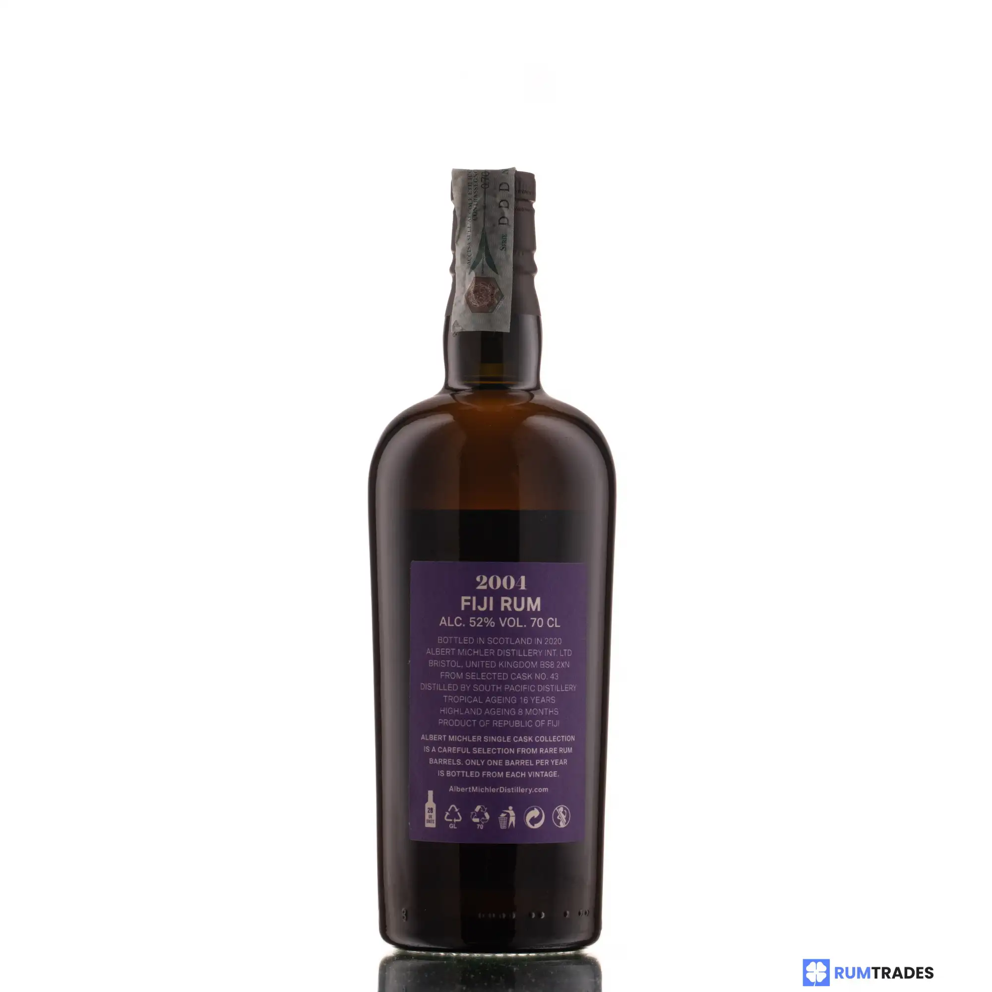 Hochauflösendes Bild von Albert Michler Distillery South Pacific Fiji Rum 2004