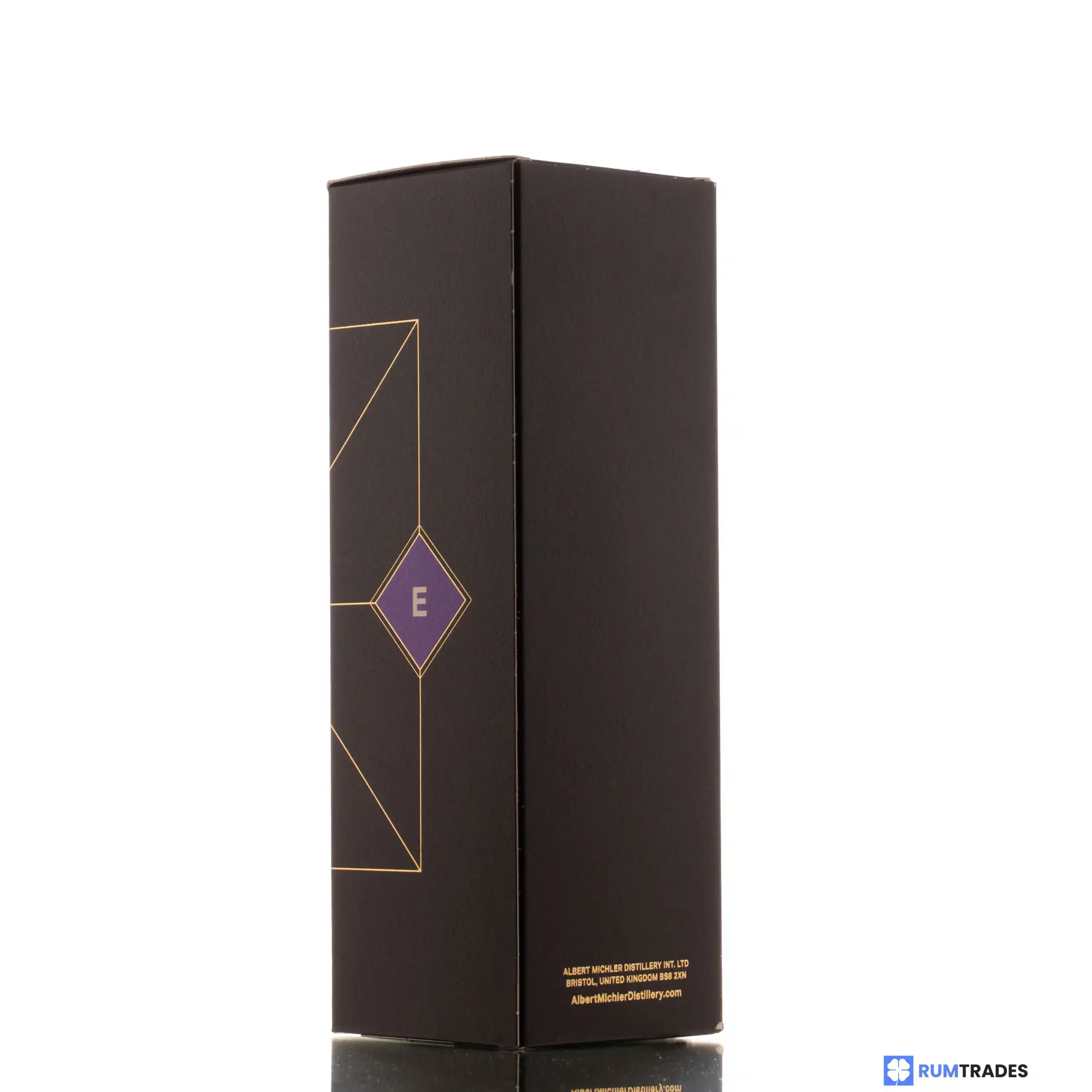 Hochauflösendes Bild von Albert Michler Distillery South Pacific Fiji Rum 2004