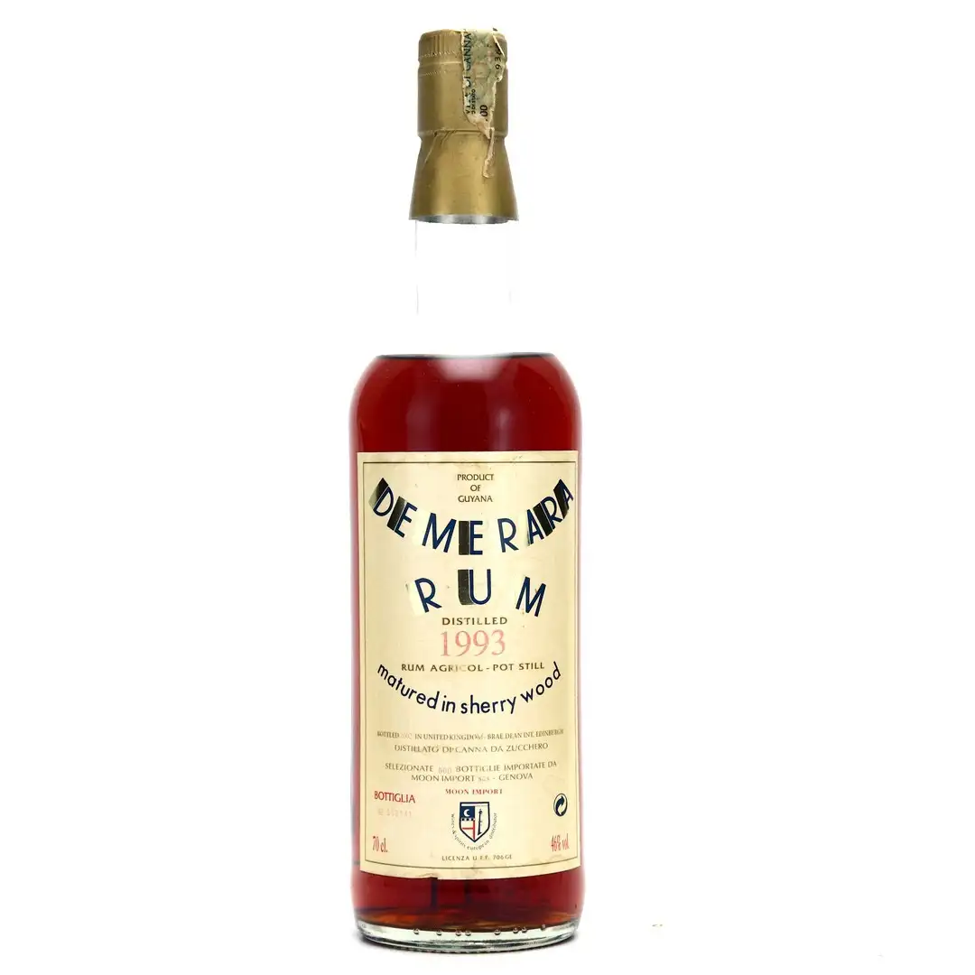 Hochauflösendes Bild von Moon Import Demerara Rum 1993