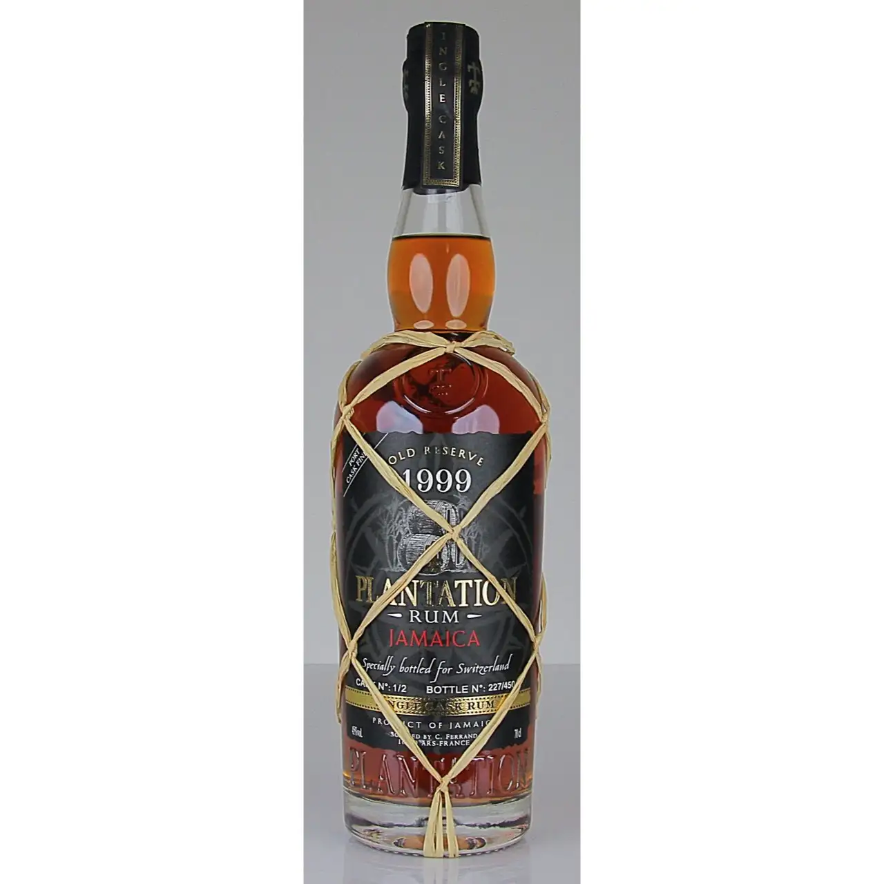 Hochauflösendes Bild von Plantation Single Cask - Specially bottled for Switzerland 1999
